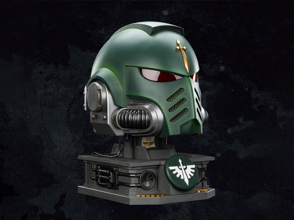 Warhammer 40,000 Dark Angels Mk X 1/1 Scale Helmet Replica with Display Stand Gallery Image 1