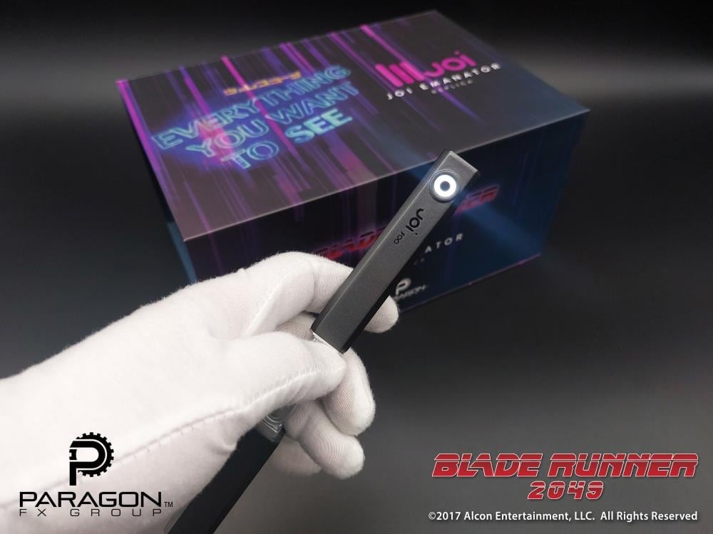 Blade Runner 2049 Joi (Hero) Emanator Replica Gallery Image 9
