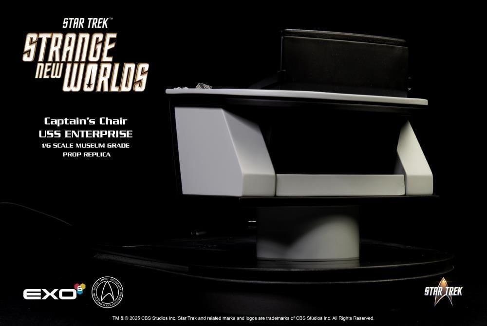 Star Trek: Strange New Worlds U.S.S. Enterprise Command Chair 1/6 Scale Accessory Set Gallery Image 10