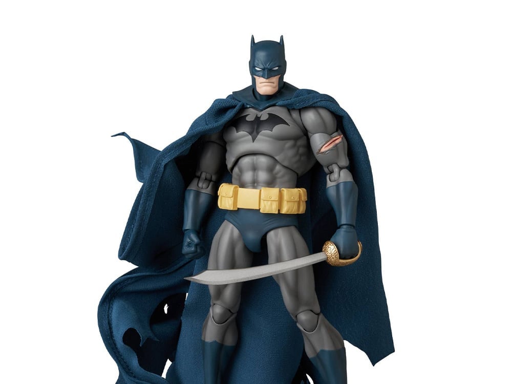 コミック・アニメ Batman hush mafex DC Comics Batman Hush 6 Inch Action Figure Mafex - Batman #105