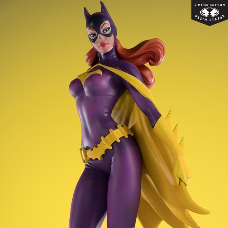 DC Cover Girls Batgirl 1/8 Scale Limited Edition Statue (J. Scott Campbell) Gallery Image 5