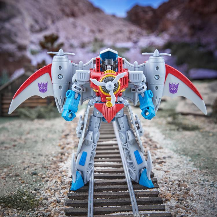 Transformers Timelines Hearts of Steel Optimus Prime and Starscream Action Figure Two-Pack Gallery Image 10