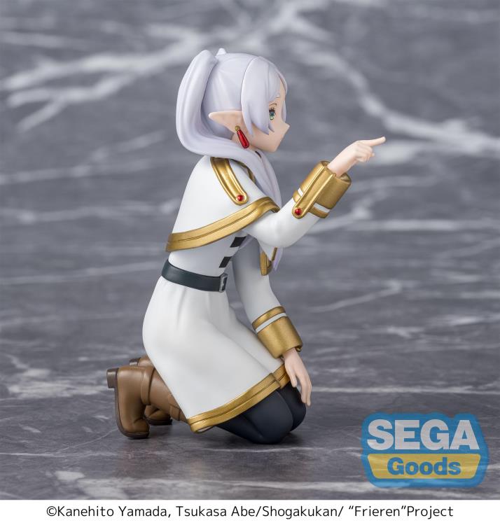 Frieren: Beyond Journey's End Frieren (Poking Something) Premium Perching Figure Gallery Image 6