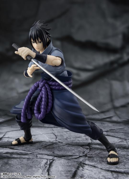 Naruto: Shippuden S.H.Figuarts Sasuke Uchiha (Solitary Shinobi) Action Figure Gallery Image 4