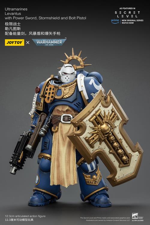 Warhammer 40,000 Ultramarines Levantus with Power Sword, Stormshield and Bolt Pistol 1/18 Scale Action Figure Gallery Image 4