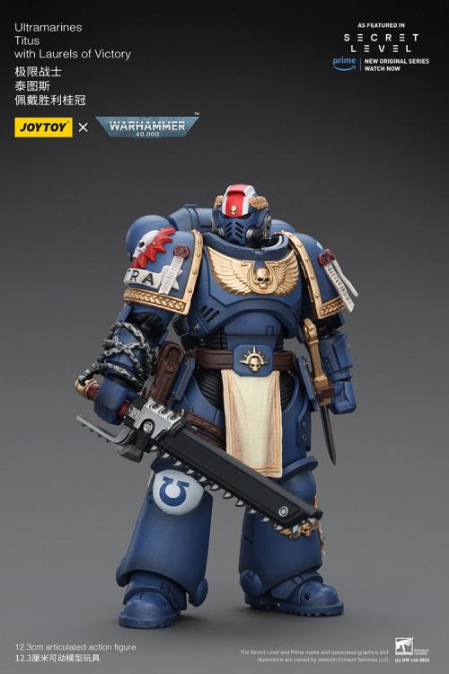Warhammer 40,000 Ultramarines Titus with Laurels of Victory 1/18 Scale Action Figure Gallery Image 4