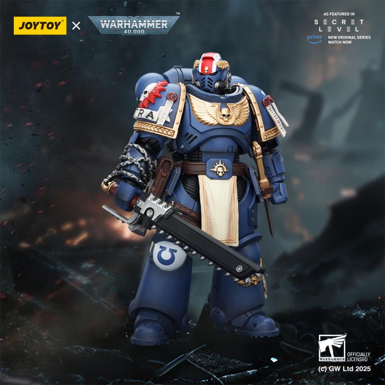 Warhammer 40,000 Ultramarines Titus with Laurels of Victory 1/18 Scale Action Figure Gallery Image 3