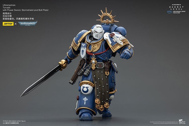Warhammer 40,000 Ultramarines Torvald with Power Sword, Stormshield and Bolt Pistol 1/18 Scale Action Figure Gallery Image 10