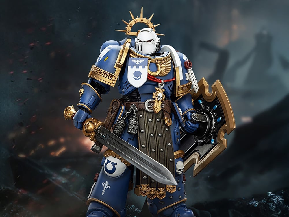Warhammer 40,000 Ultramarines Torvald with Power Sword, Stormshield and Bolt Pistol 1/18 Scale Action Figure Gallery Image 1