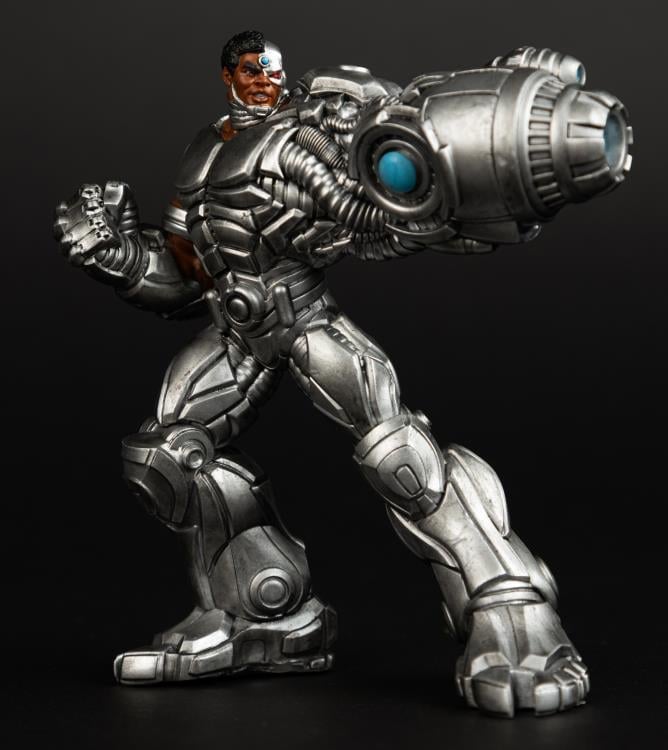 DC Comics Todd's Mods Cyborg Limited Edition Vinyl Figure Gallery Image 3