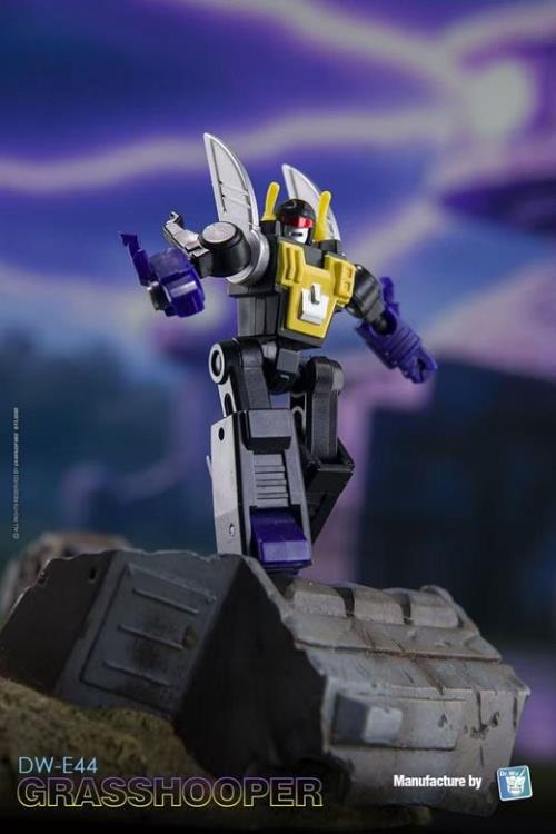 DW-E43 Patrolman & DW-E44 Grasshooper Figure Set Gallery Image 8