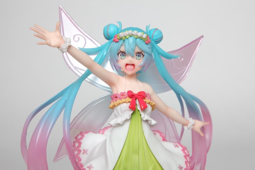 Vocaloid Hatsune Miku (3rd Season Spring Ver.) Figure (Reissue) Gallery Image 12
