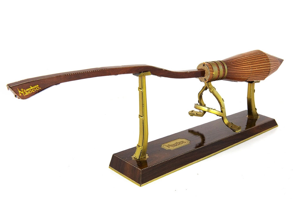 Harry Potter Metal Earth Nimbus 2000 Model Kit Gallery Image 1