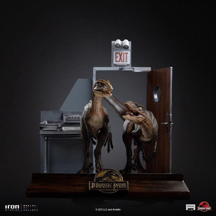 Jurassic Park Raptors at the Kitchen's Door 1/10 Art Scale Statue Gallery Image 4