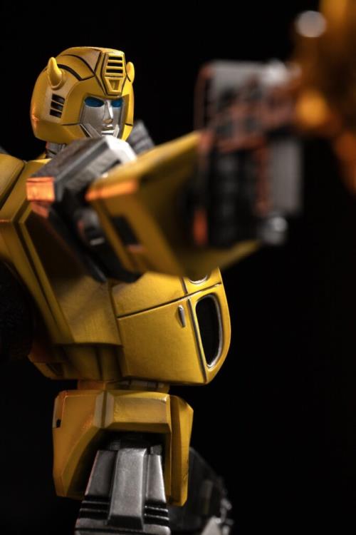 Transformers Bumblebee 1/20 Demi Art Scale Statue Gallery Image 11
