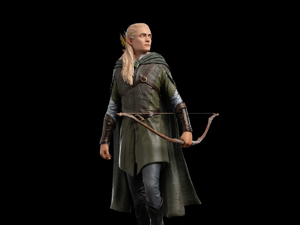 The Lord of the Rings Classic Series Legolas, Hunter of the Plains 1/6 Scale Statue Gallery Image 1