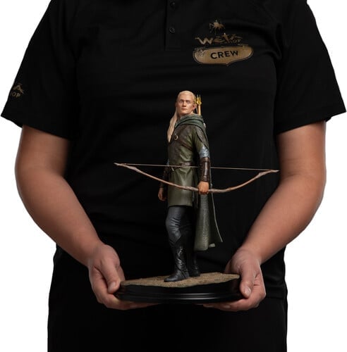 The Lord of the Rings Classic Series Legolas, Hunter of the Plains 1/6 Scale Statue Gallery Image 12