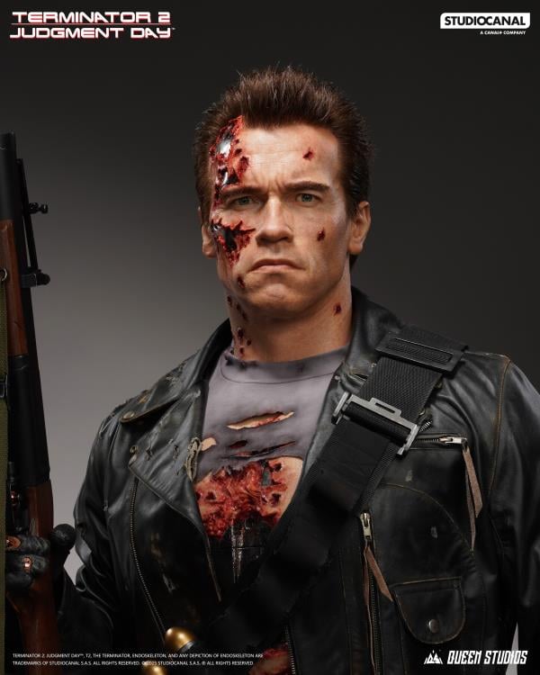 Terminator 2: Judgement Day T-800 (Battle Damaged Ver.) Life-Sized Bust Gallery Image 8