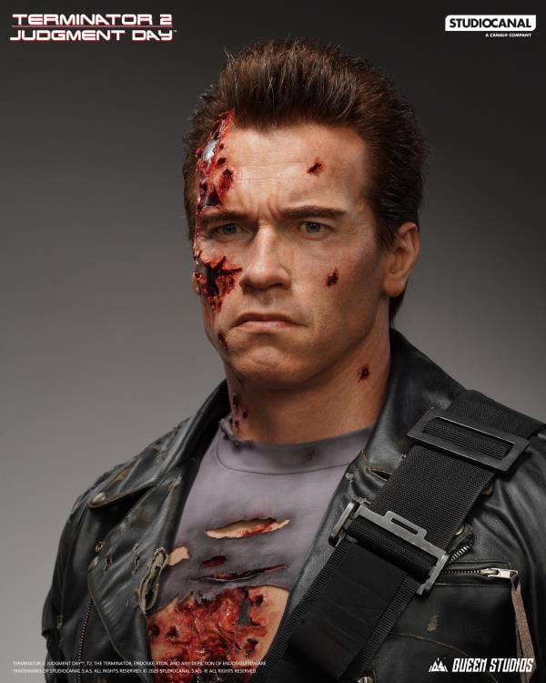 Terminator 2: Judgement Day T-800 (Battle Damaged Ver.) Life-Sized Bust Gallery Image 12