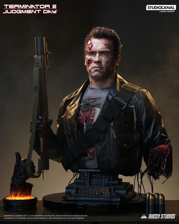 Terminator 2: Judgement Day T-800 (Battle Damaged Ver.) Life-Sized Bust Gallery Image 3