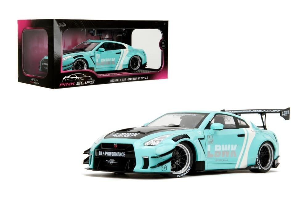 Pink Slips Nissan GT-R (R35) LBWK Kit Body Type 2.0 1/18 Scale Model