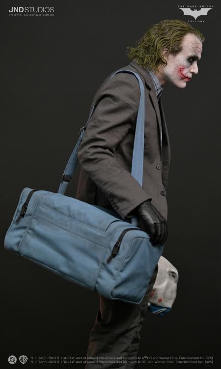 The Dark Knight Hyperreal The Joker (Bank Robber and Purple Coat Dual Ver.) 1/3 Scale Limited Edition Statue Gallery Image 12