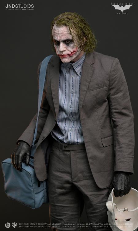 The Dark Knight Hyperreal The Joker (Bank Robber and Purple Coat Dual Ver.) 1/3 Scale Limited Edition Statue Gallery Image 14