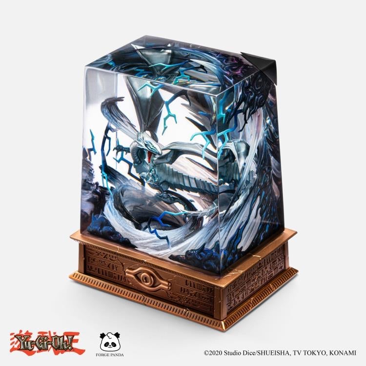 Yu-Gi-Oh! Duel Monsters Blue-Eyes White Dragon Diorama LED Lamp Gallery Image 10