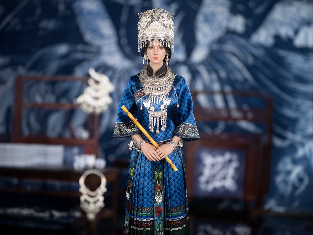 The Miao of China's 56 Ethnic Groups (Blue Ver.) 1/6 Scale Figure Gallery Image 1