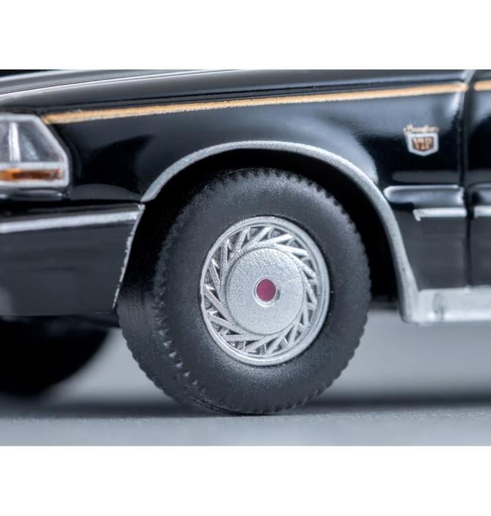 Tomica Limited Vintage LV-N168c 1985 Nissan Cedric HT V30 Turbo