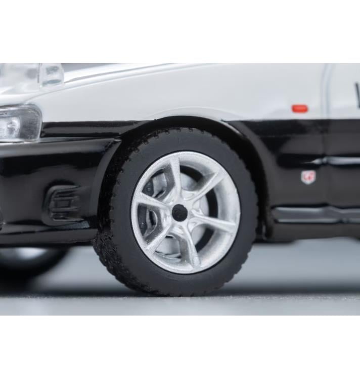 Tomica Limited Vintage LV-N366a Nissan Skyline 2-Door Sports Coupe