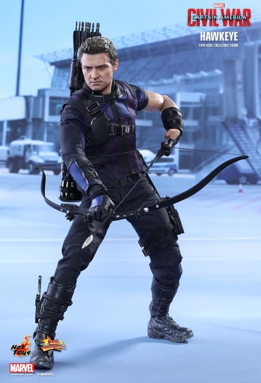 Captain America: Civil War MMS358 Hawkeye 1/6th Scale Collectible Figure Gallery Image 7