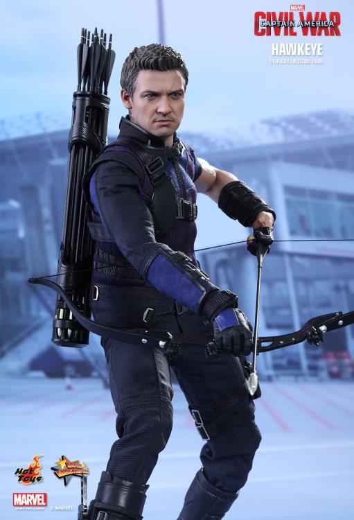 Captain America: Civil War MMS358 Hawkeye 1/6th Scale Collectible Figure Gallery Image 14