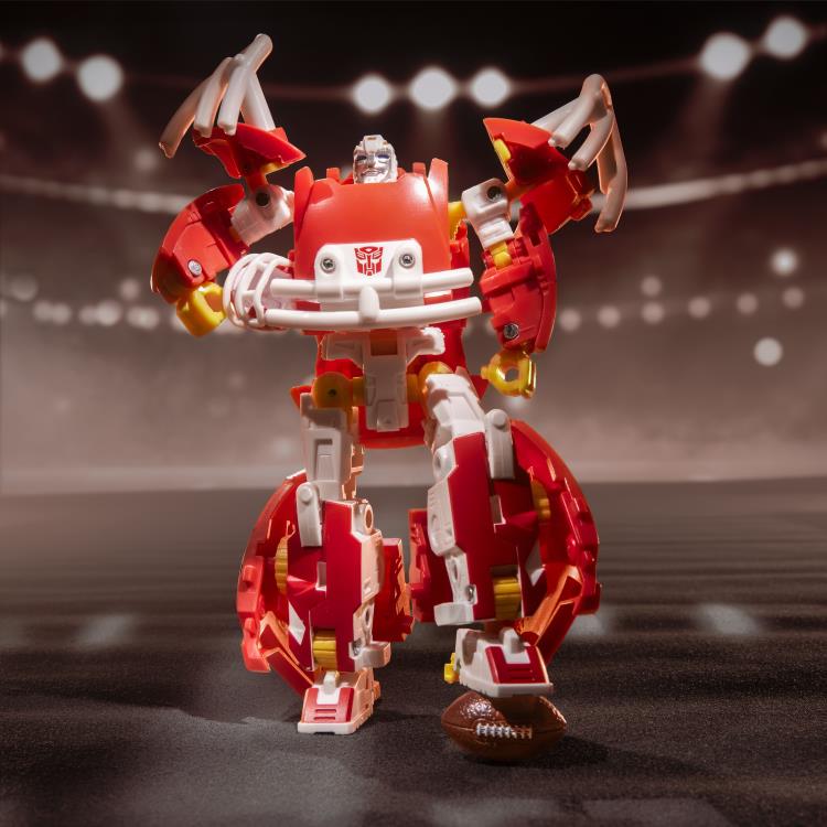 Transformers Collaborative NFL x Transformers Kansas City Chiefs KC-59 Action Figure Gallery Image 4