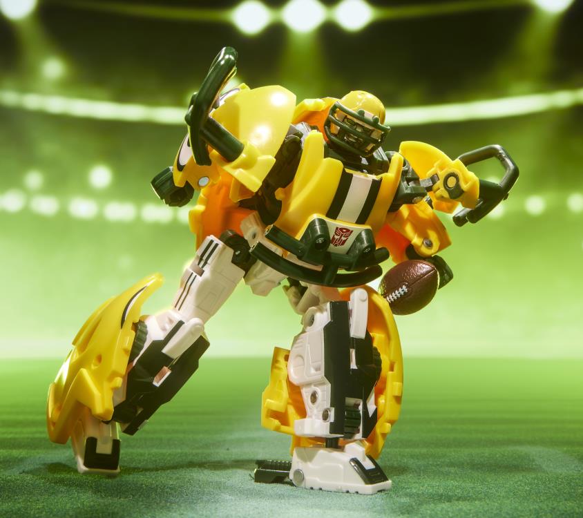 Transformers Collaborative NFL x Transformers Green Bay Packers Tundra Prime Action Figure Gallery Image 5