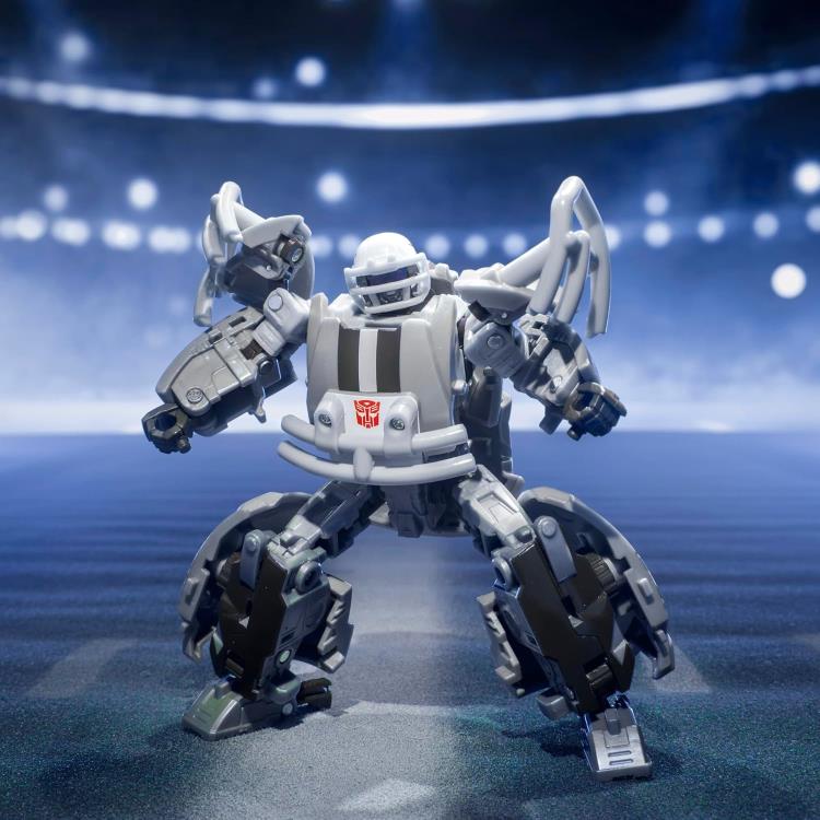 Transformers Collaborative NFL x Transformers Dallas Cowboys Starblitz Action Figure Gallery Image 4