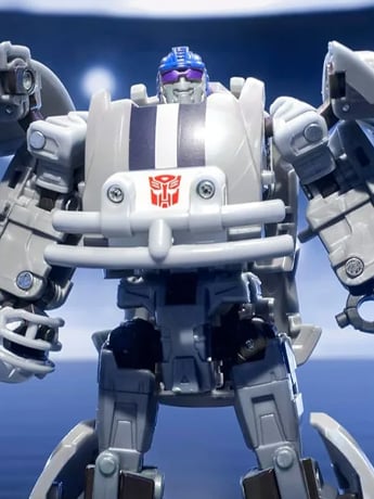 Transformers Collaborative NFL x Transformers Dallas Cowboys
