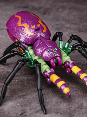 ROBOT TOYS RT-05 Black Beetle Converting Action Figure Gallery Image 2