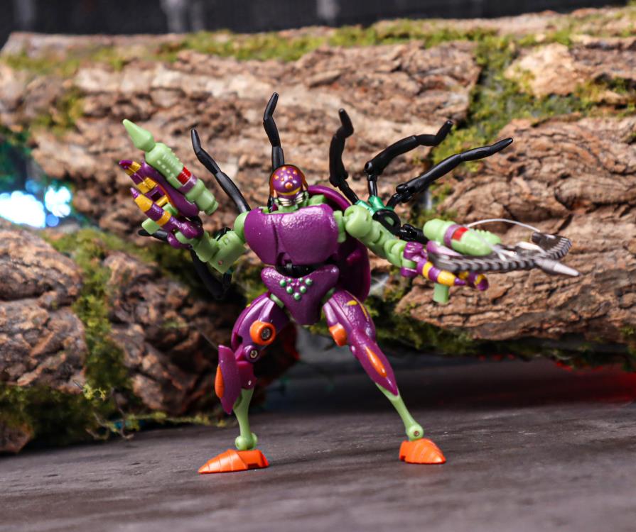ROBOT TOYS RT-05 Black Beetle Converting Action Figure Gallery Image 5