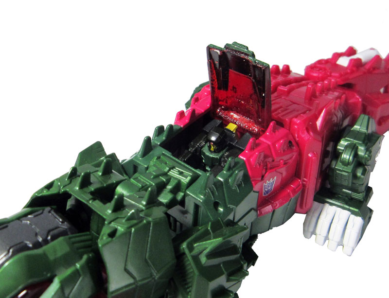 Transformers Legends LG22 Skullcruncher Gallery Image 6