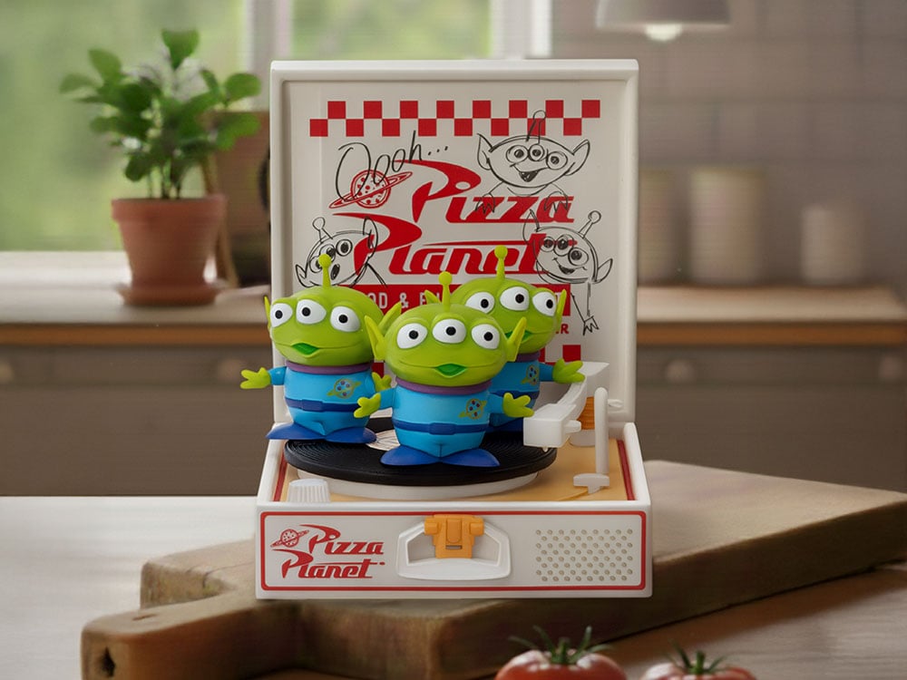Toy Story D-Stage DS-161 Record Player Series Pizza Planet Delivery Statue Gallery Image 1