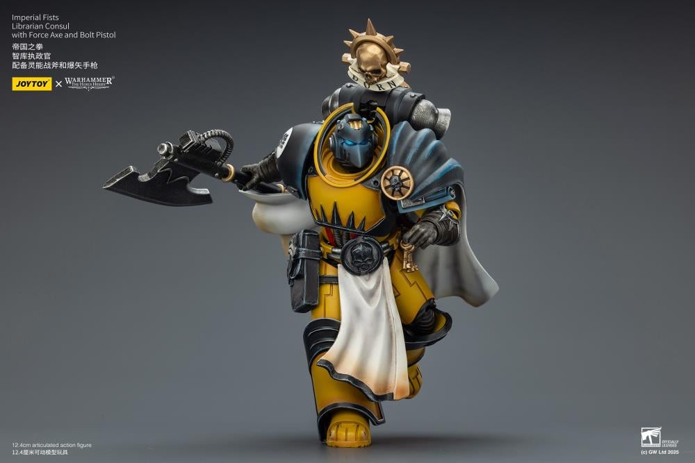 Warhammer: The Horus Heresy Imperial Fists Librarian Consul with Force Axe and Bolt Pistol 1/18 Scale Action Figure Gallery Image 10