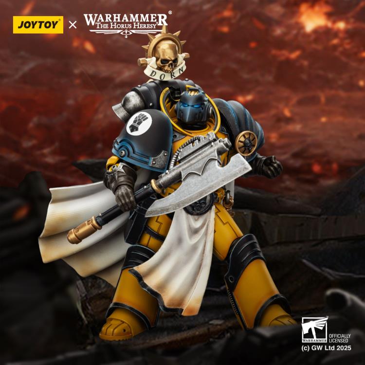 Warhammer: The Horus Heresy Imperial Fists Librarian Consul with Force Axe and Bolt Pistol 1/18 Scale Action Figure Gallery Image 3