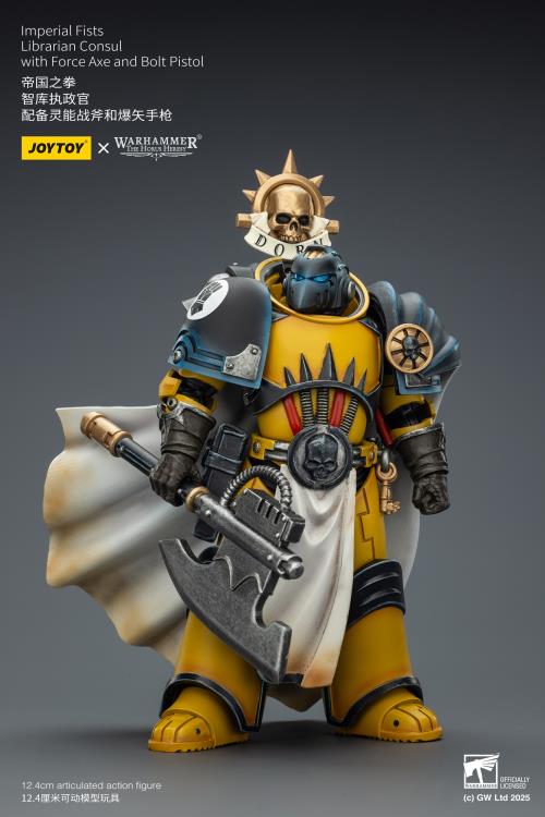 Warhammer: The Horus Heresy Imperial Fists Librarian Consul with Force Axe and Bolt Pistol 1/18 Scale Action Figure Gallery Image 6