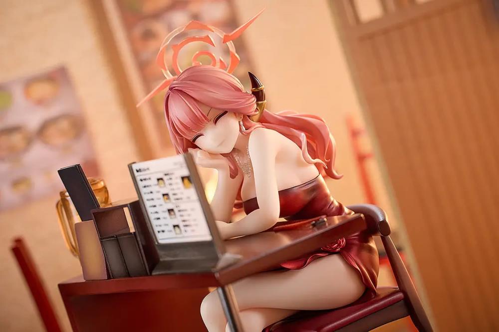 Blue Archive Aru (Dress Memorial Lobby Ver.) 1/7 Scale Figure Gallery Image 12