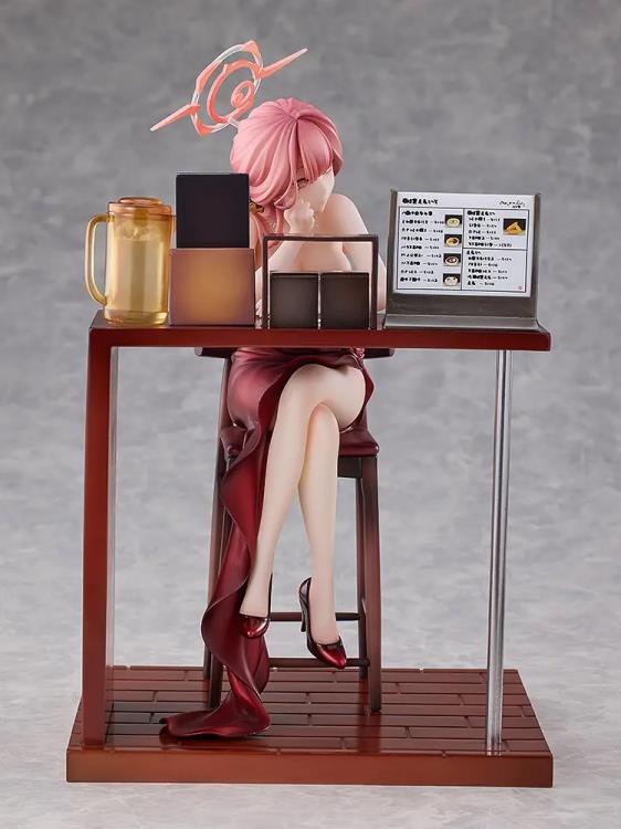 Blue Archive Aru (Dress Memorial Lobby Ver.) 1/7 Scale Figure Gallery Image 6