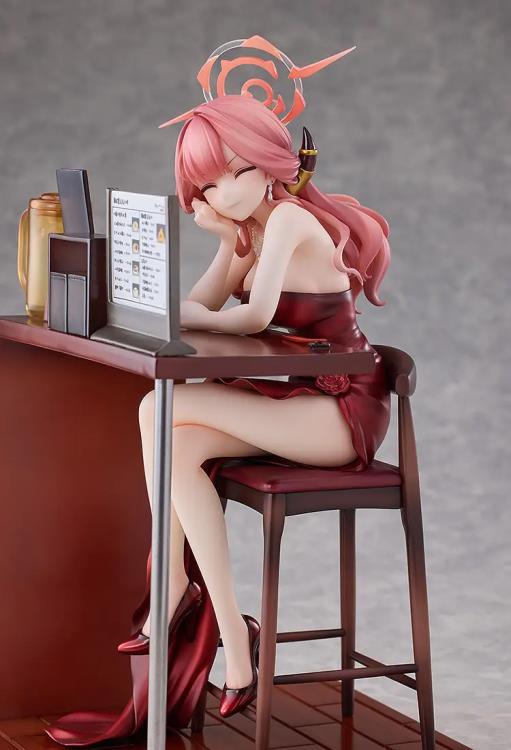 Blue Archive Aru (Dress Memorial Lobby Ver.) 1/7 Scale Figure Gallery Image 7