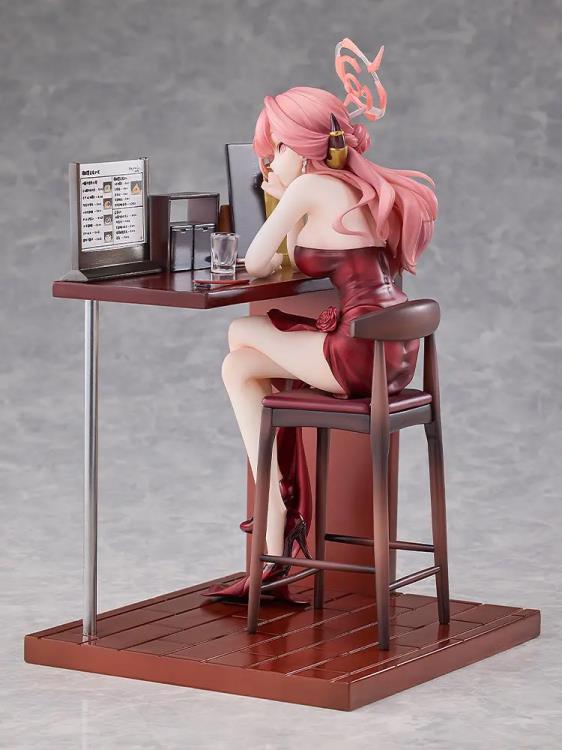 Blue Archive Aru (Dress Memorial Lobby Ver.) 1/7 Scale Figure Gallery Image 4
