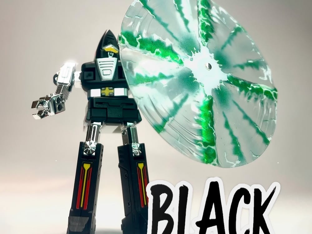 BrickyRobo Concept 4 Salute Black (Vintage-Style Face) Figure Gallery Image 1