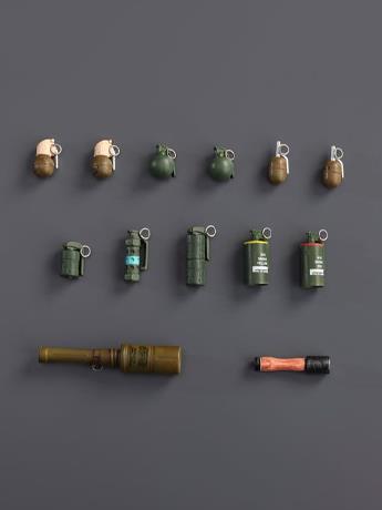 Grenades 1/12 Scale Accessory Set (WM-06) Gallery Image 2